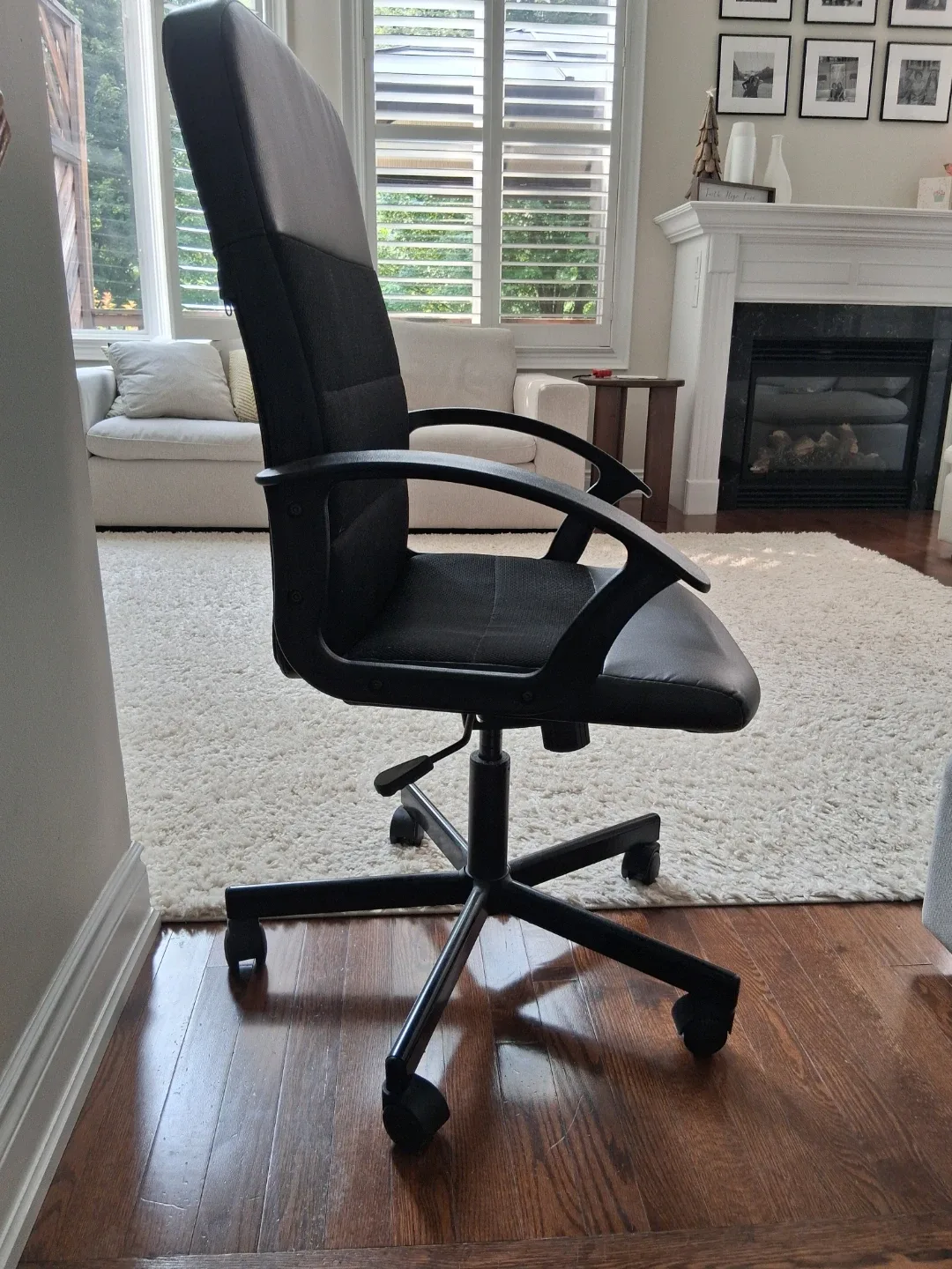 Black Office Chair - photo 2