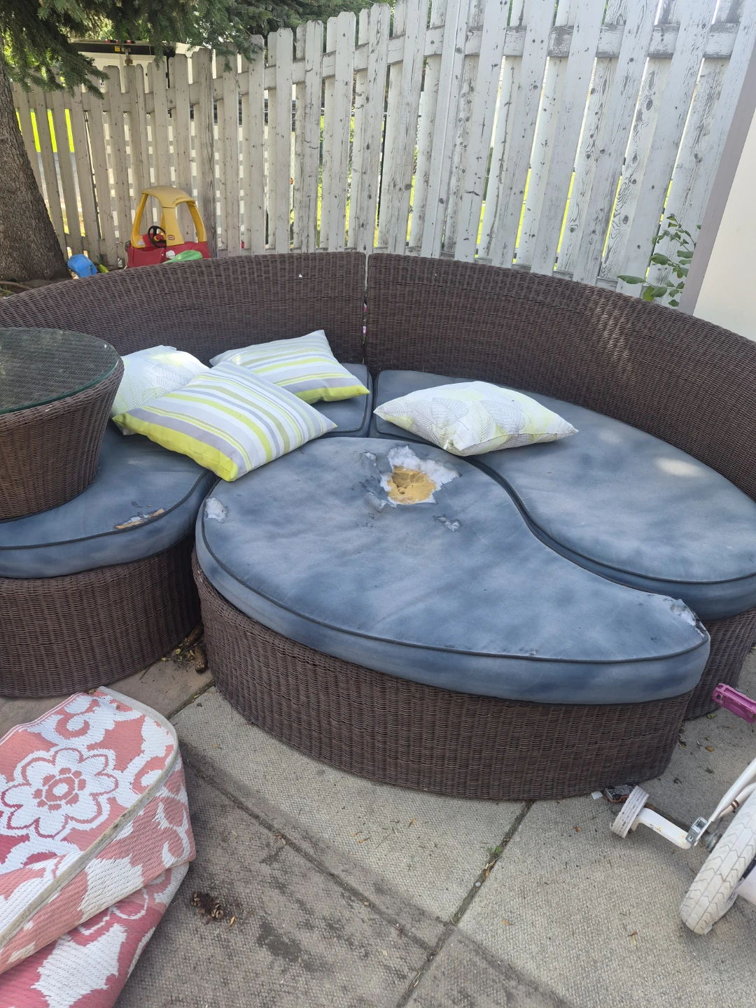 Wicker Outdoor Daybed with Cushions - photo 2
