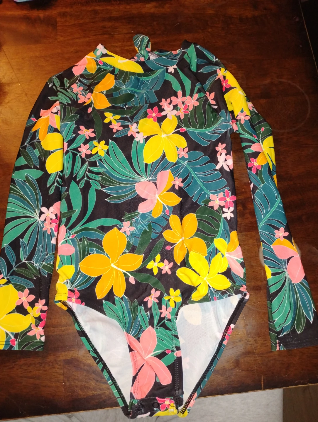 Old Navy Long Sleeve Rash Guard Swimsuit 5T