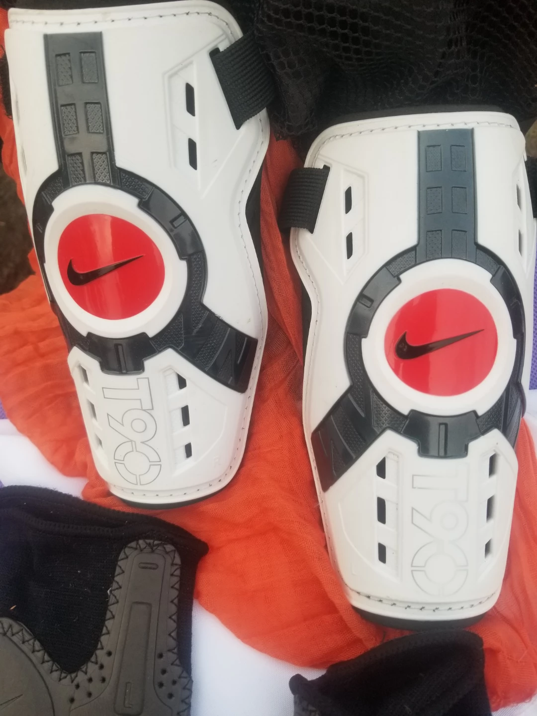 Nike T90 Soccer Shin Guards - photo 3