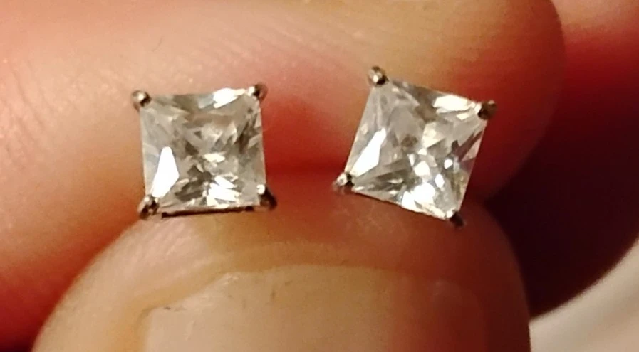 14k White Gold Princess Cut Stud Earrings - photo 2