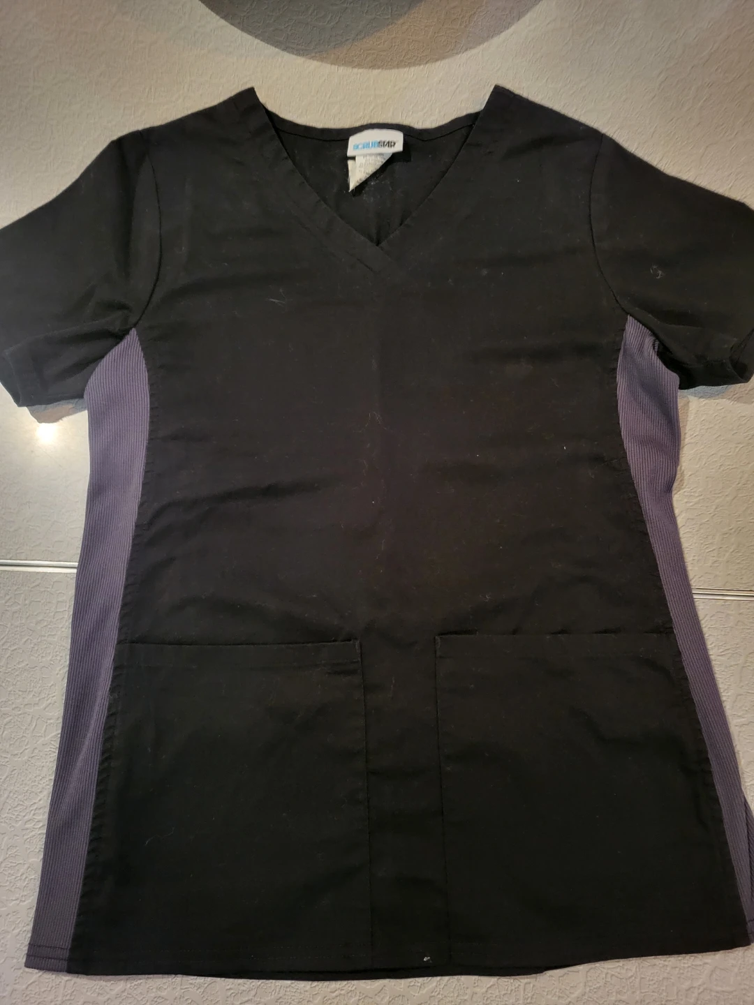 SCRUBSCRAP Black Scrub Top with Grey Side Panels -XS