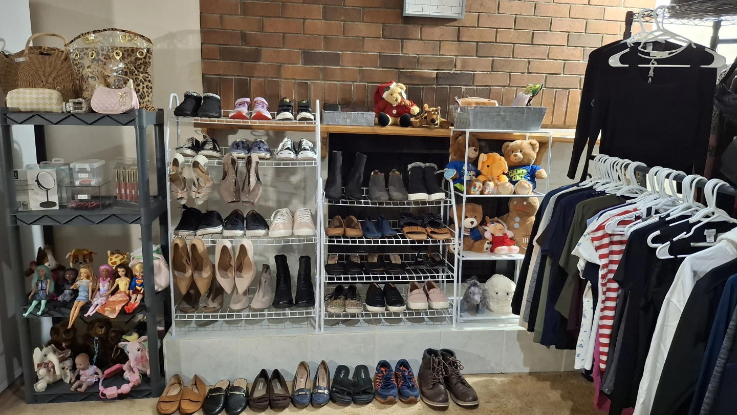 Preloved Clothes Excellent Condition