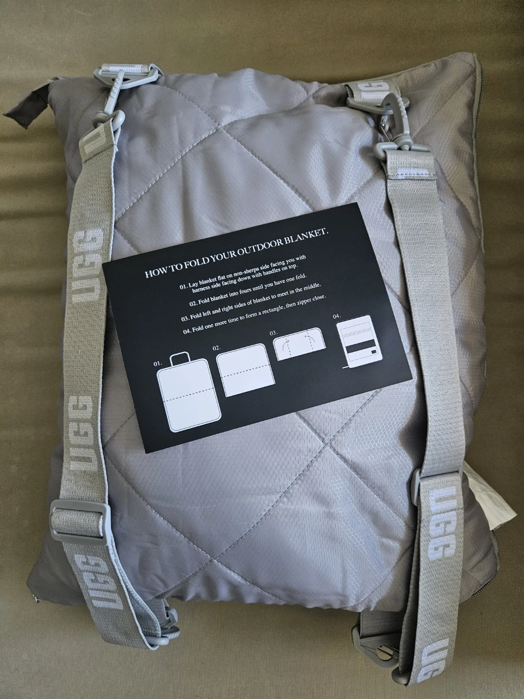 UGG outdoor blanket backpack - photo 3