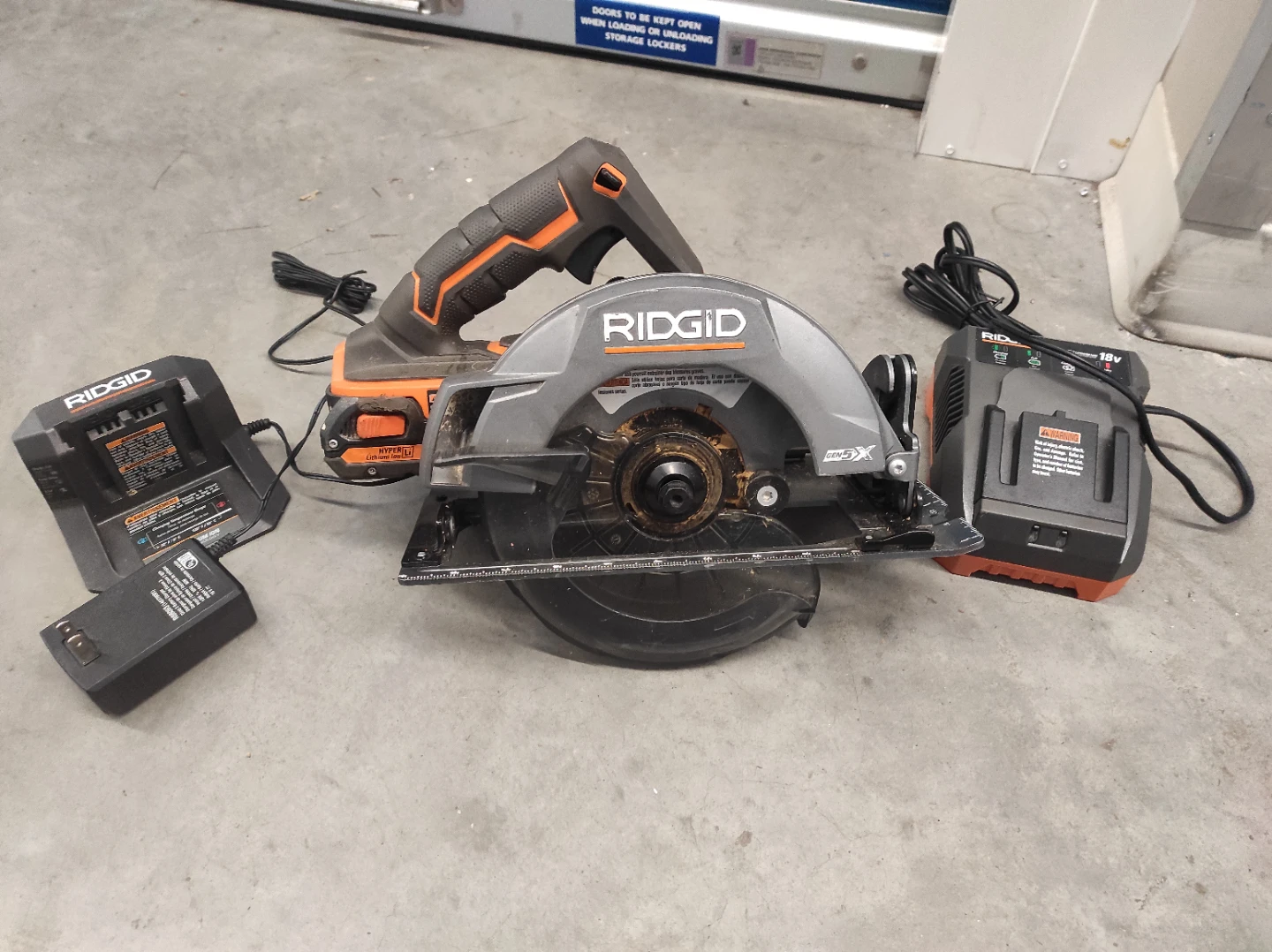 Ridgid 18V Lithium-Ion Cordless Circular Saw Combo