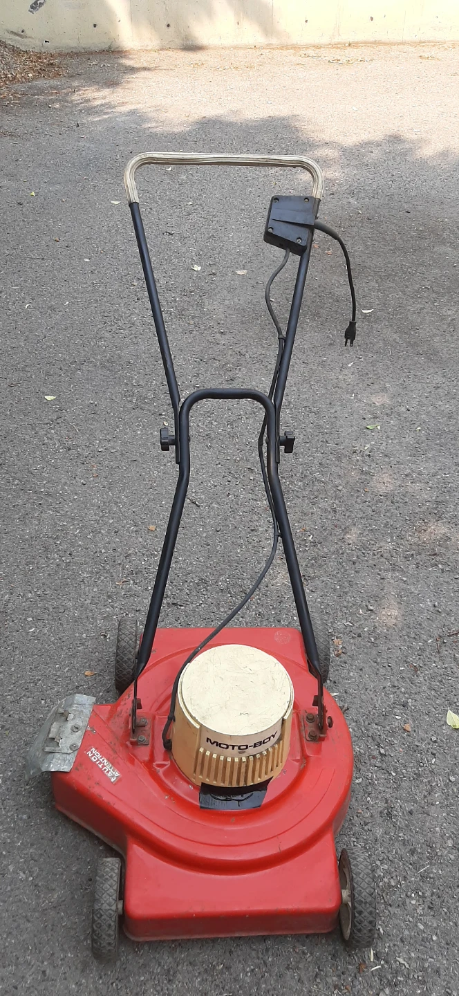 Moto-Boy Electric Lawnmower - photo 2