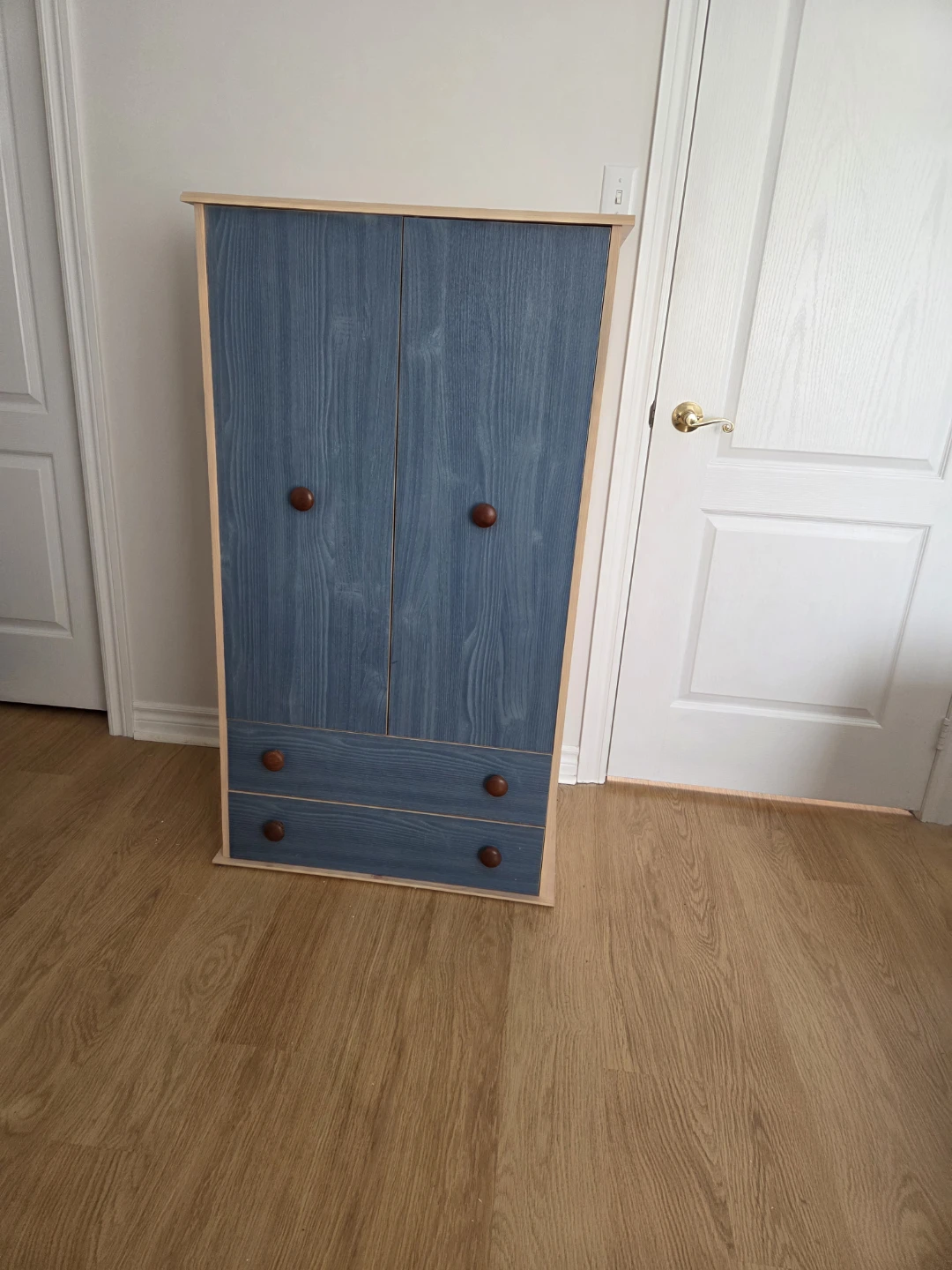 Blue and wood two-door cabinet with drawers - photo 2