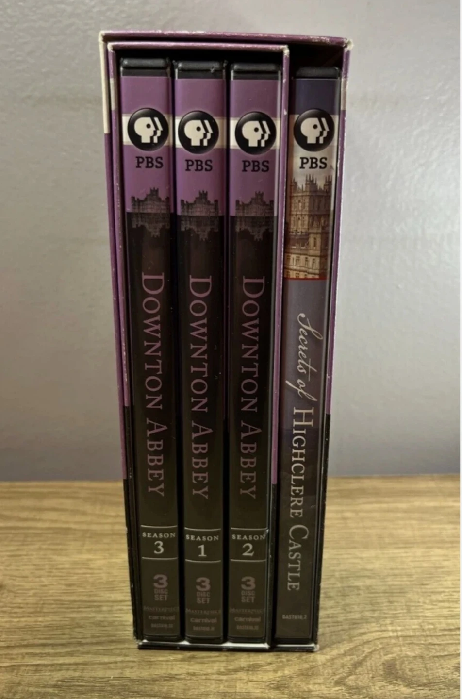 Downton Abbey Seasons 1, 2 & 3 DVD Box Set - photo 2