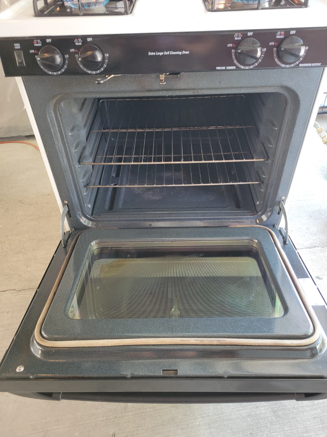 GE Spectra Gas Range Stove Oven - photo 2