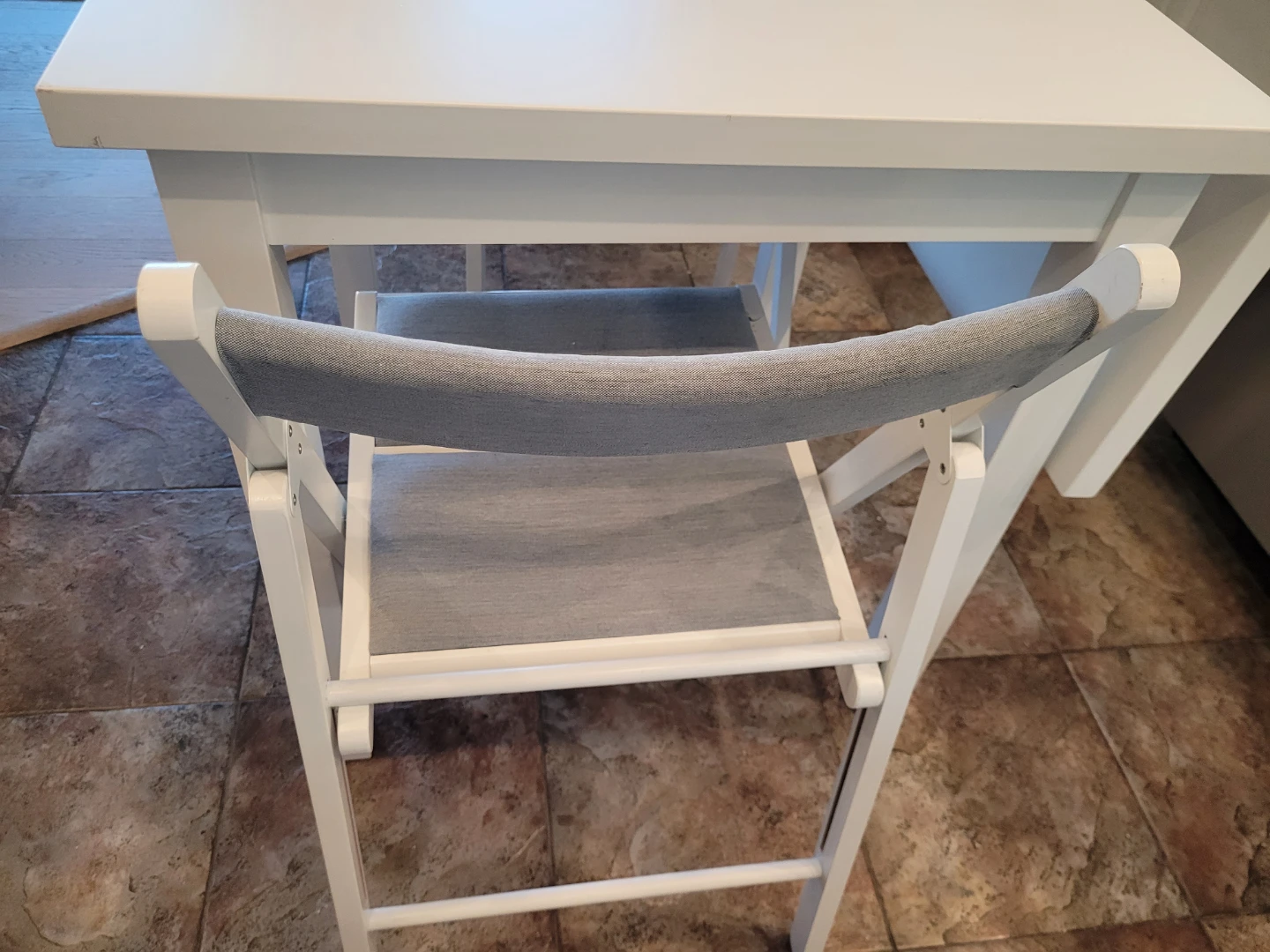 Ikea drop-down table with 2 chairs - photo 4