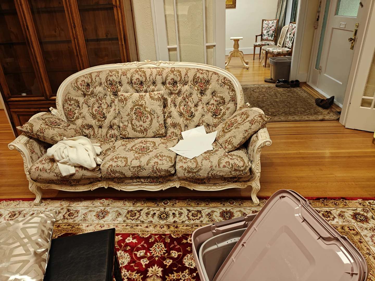 Elegant French Provincial Sofa Set – Floral Upholstery