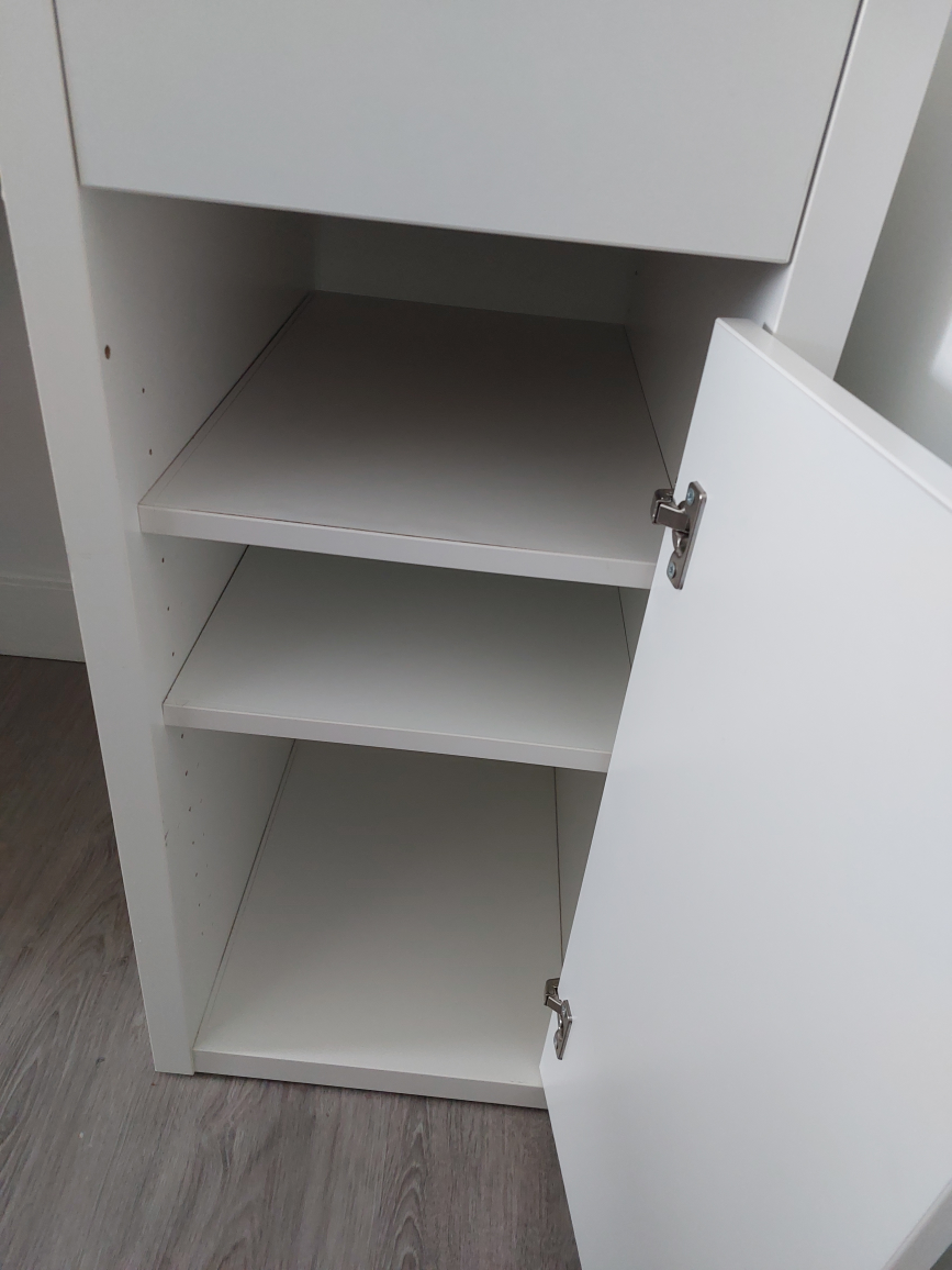 IKEA Micke desk with hutch - photo 3
