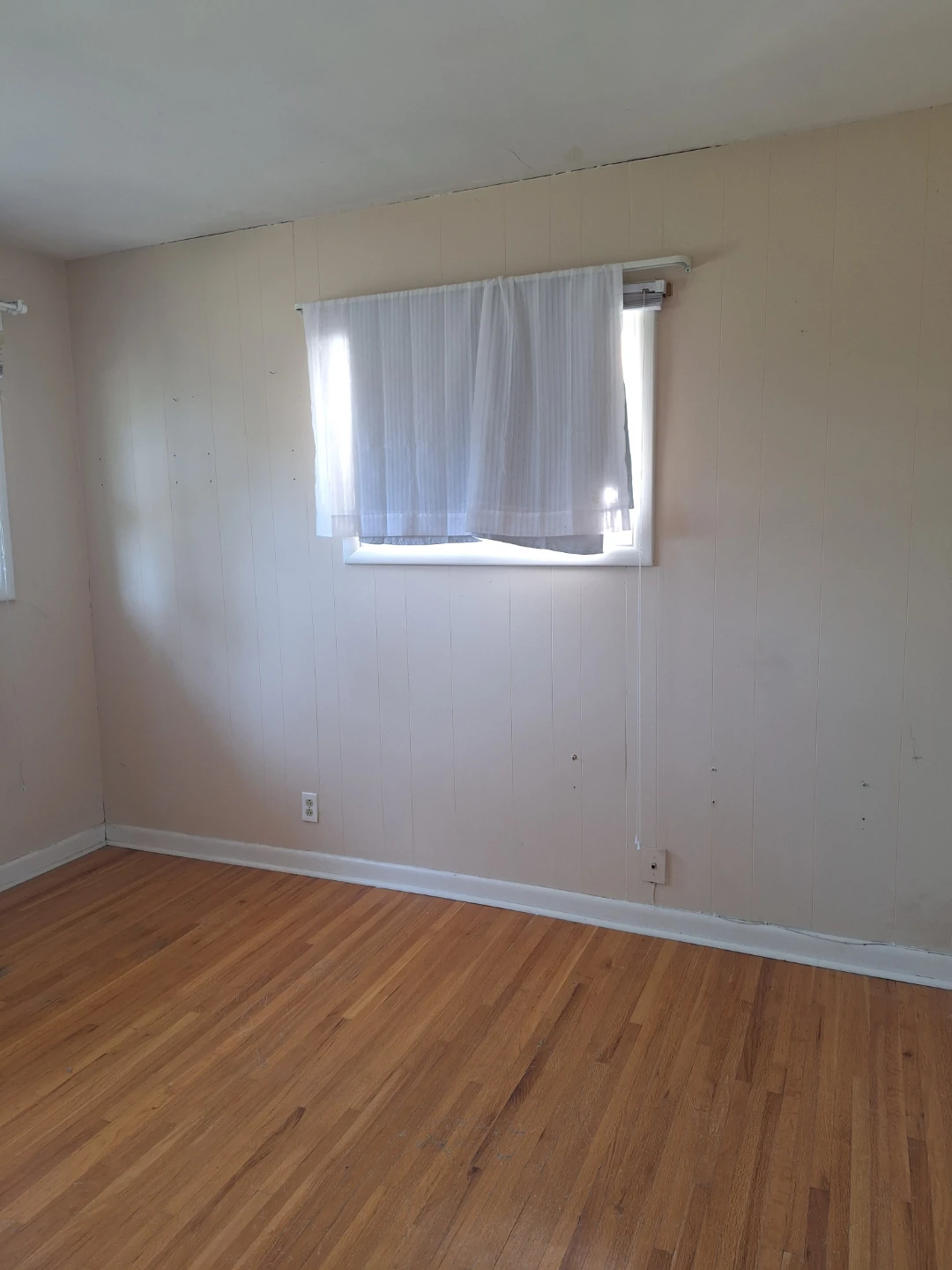 White Curtains - photo 2