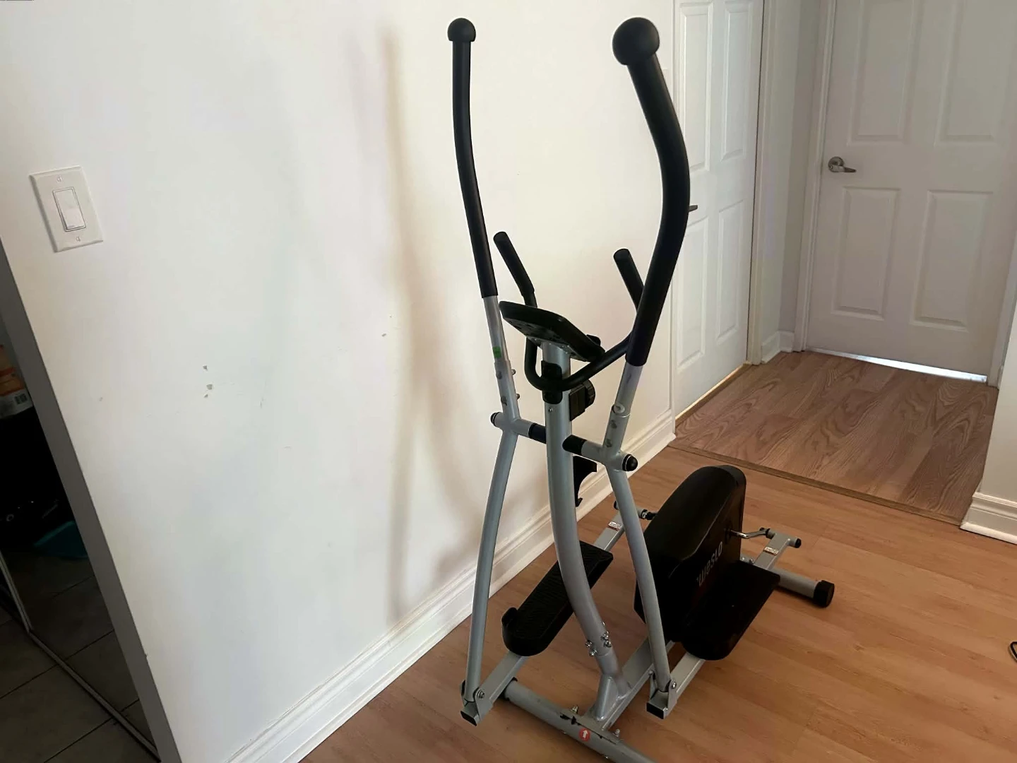 Weslo Momentum 4.1 Elliptical - photo 3
