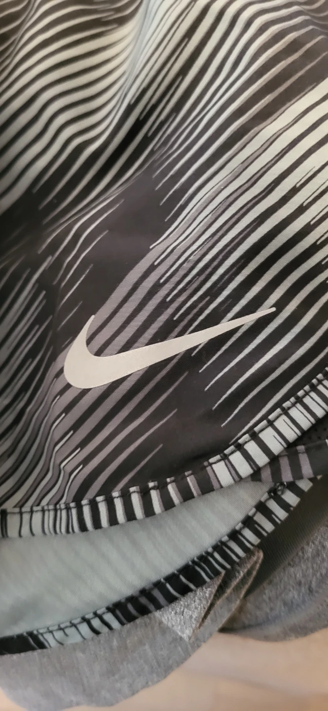 2 Nike Running Shorts XS &  1 Scort XS - photo 4