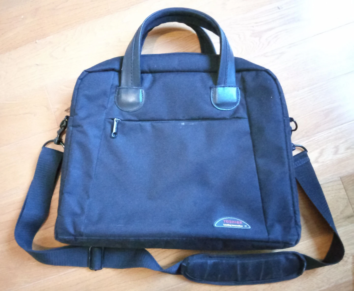 Toshiba Black Laptop Bag 13x10.5"
