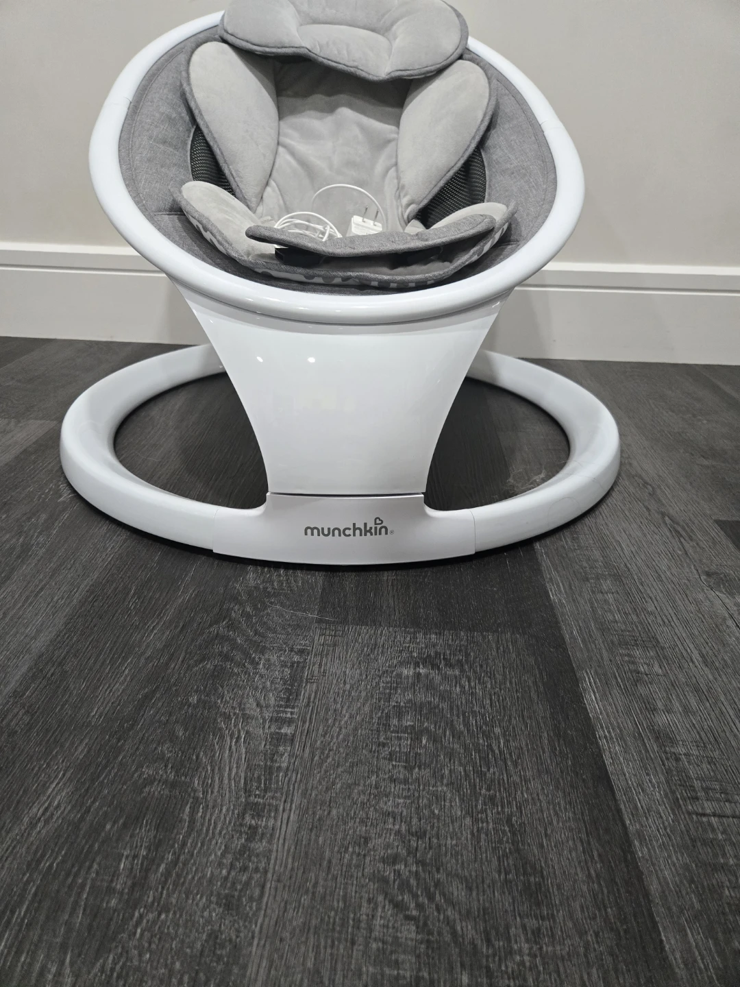 Electricity Munchkin baby chair. - photo 2
