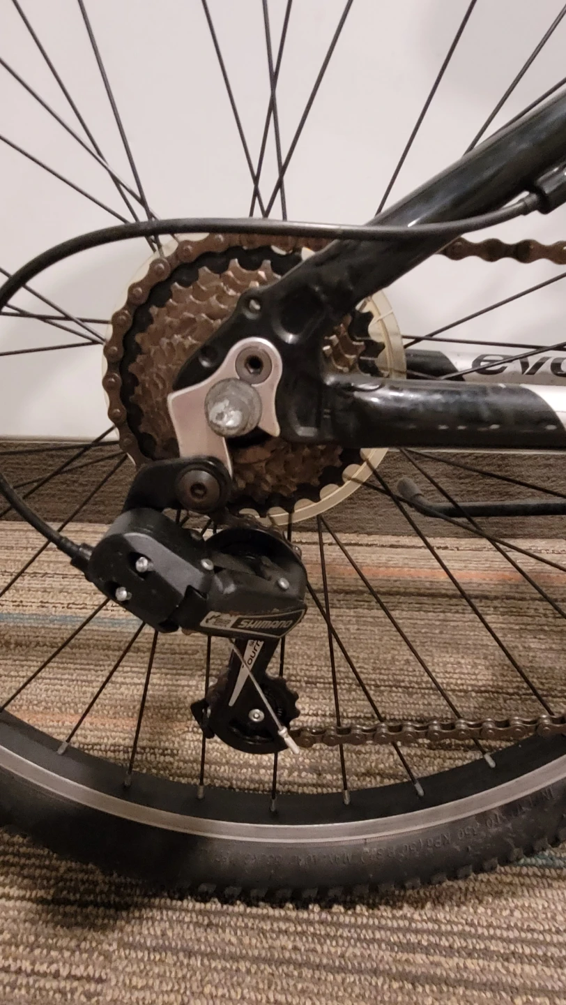 EVO Rock Ridge Mountain Bike - photo 3