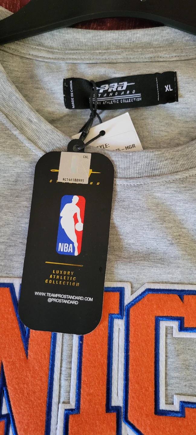 New Knicks t shirt and hat - photo 2