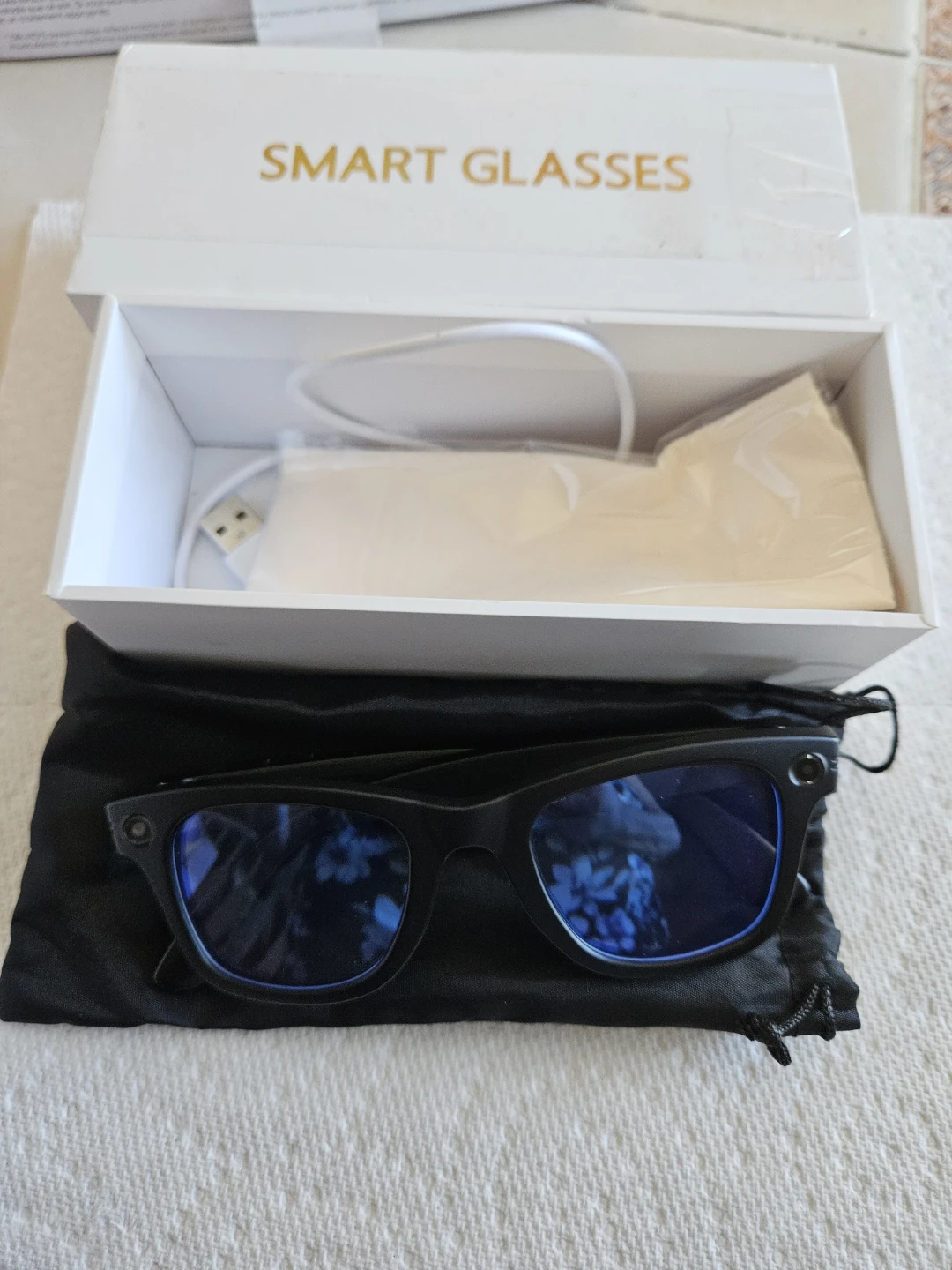 Black Smart Glasses with Case and Charger