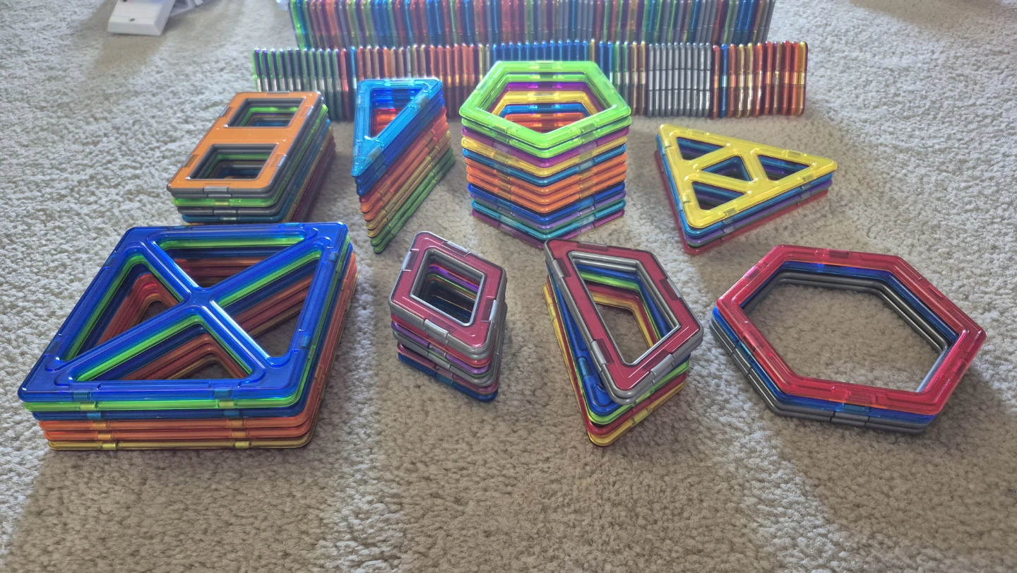 Magnetic Building Tiles Toy Set with Accessories - ~300 pieces - photo 2