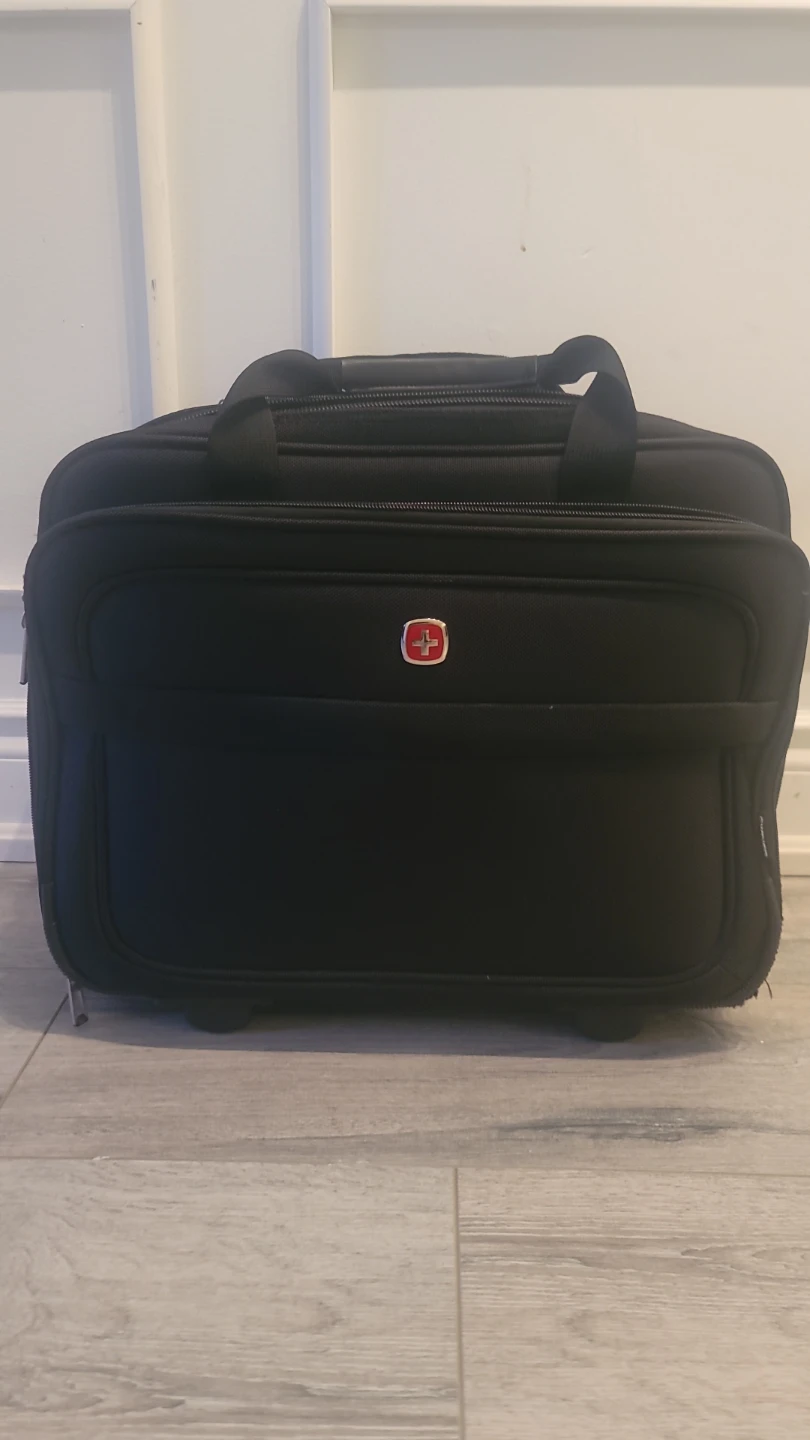 Swiss Gear Wenger Black Rolling Laptop Briefcase