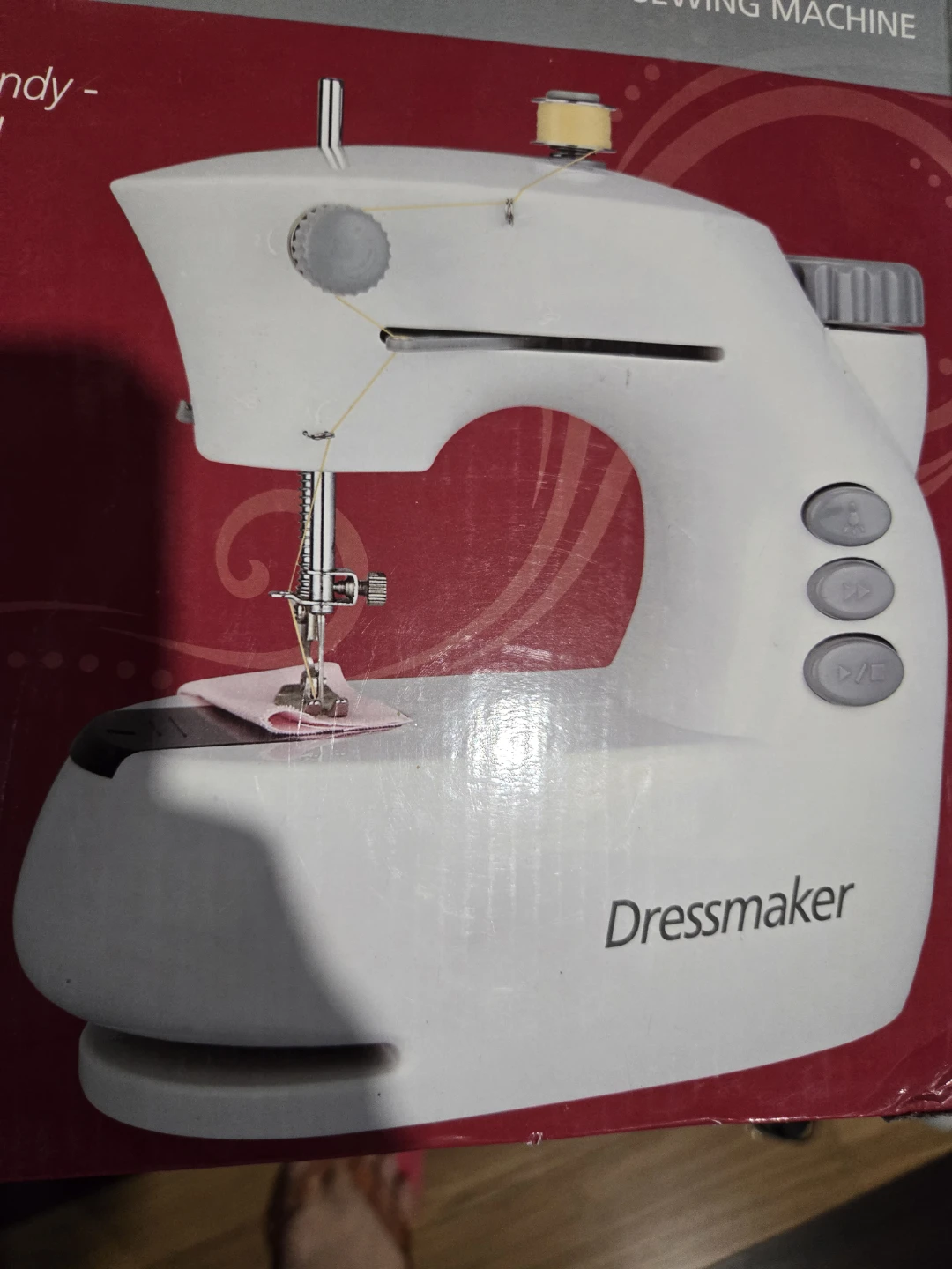 Dressmaker Compact Sewing Machine PLUS - photo 4