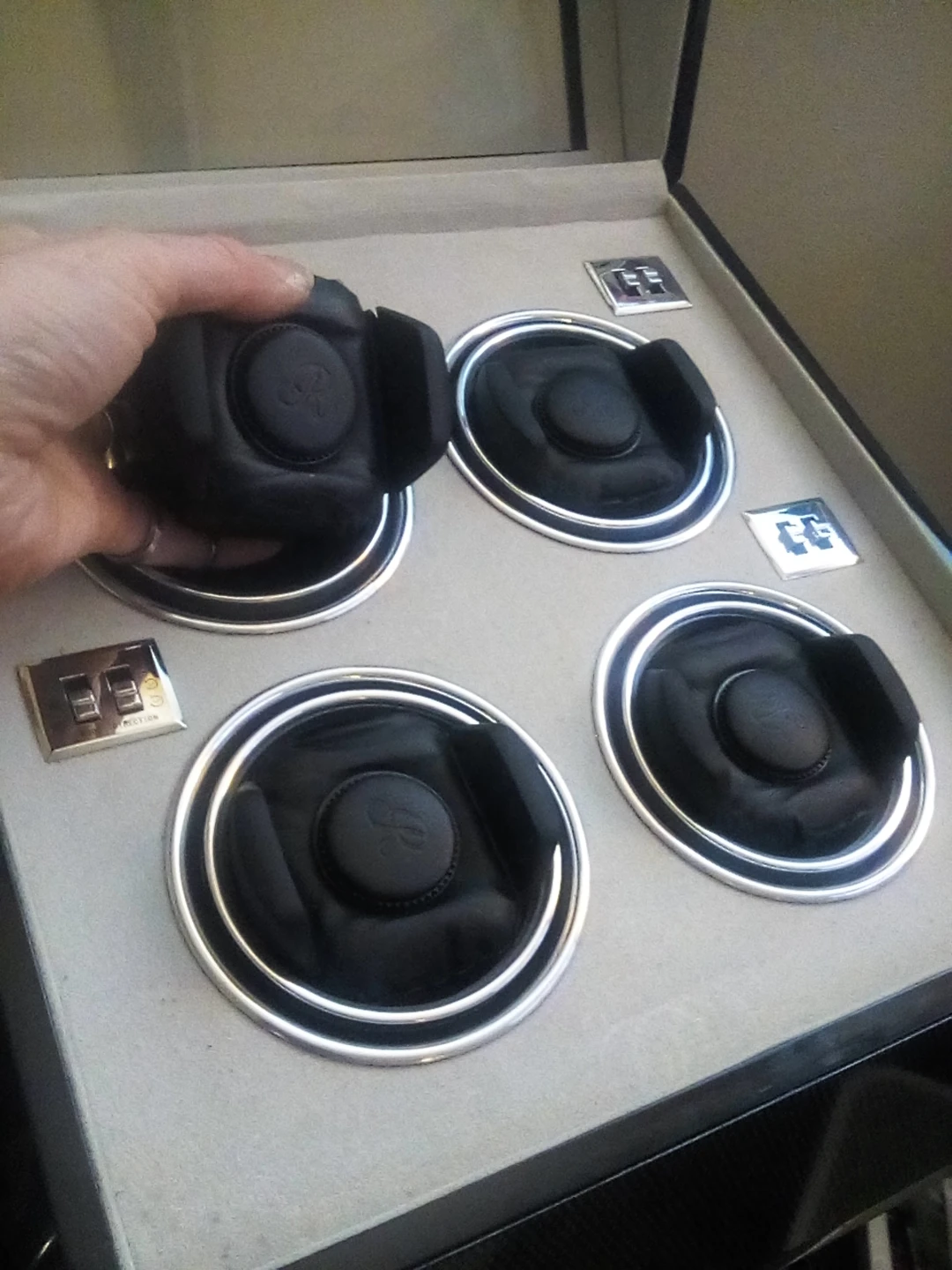 Rapport London 4-Watch Winder Box - photo 5