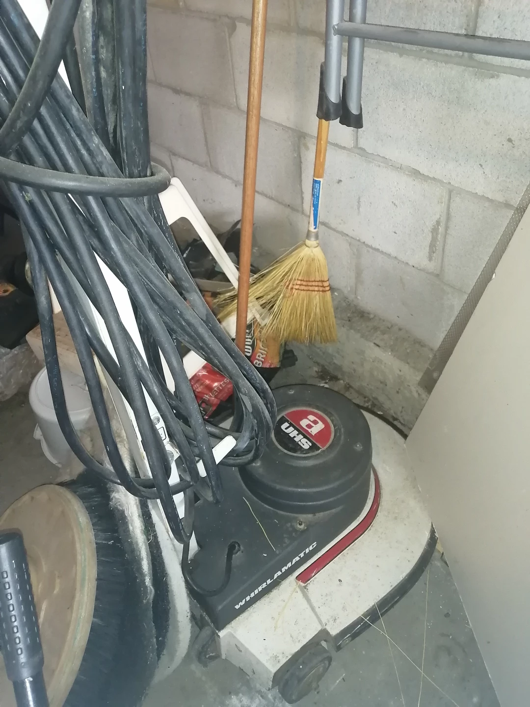 High speed floor machine