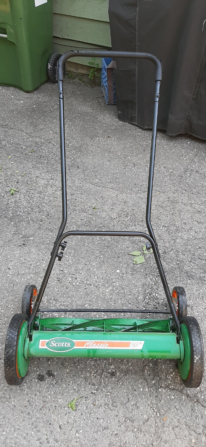 Scotts Classic 20" Reel Lawnmower - photo 2