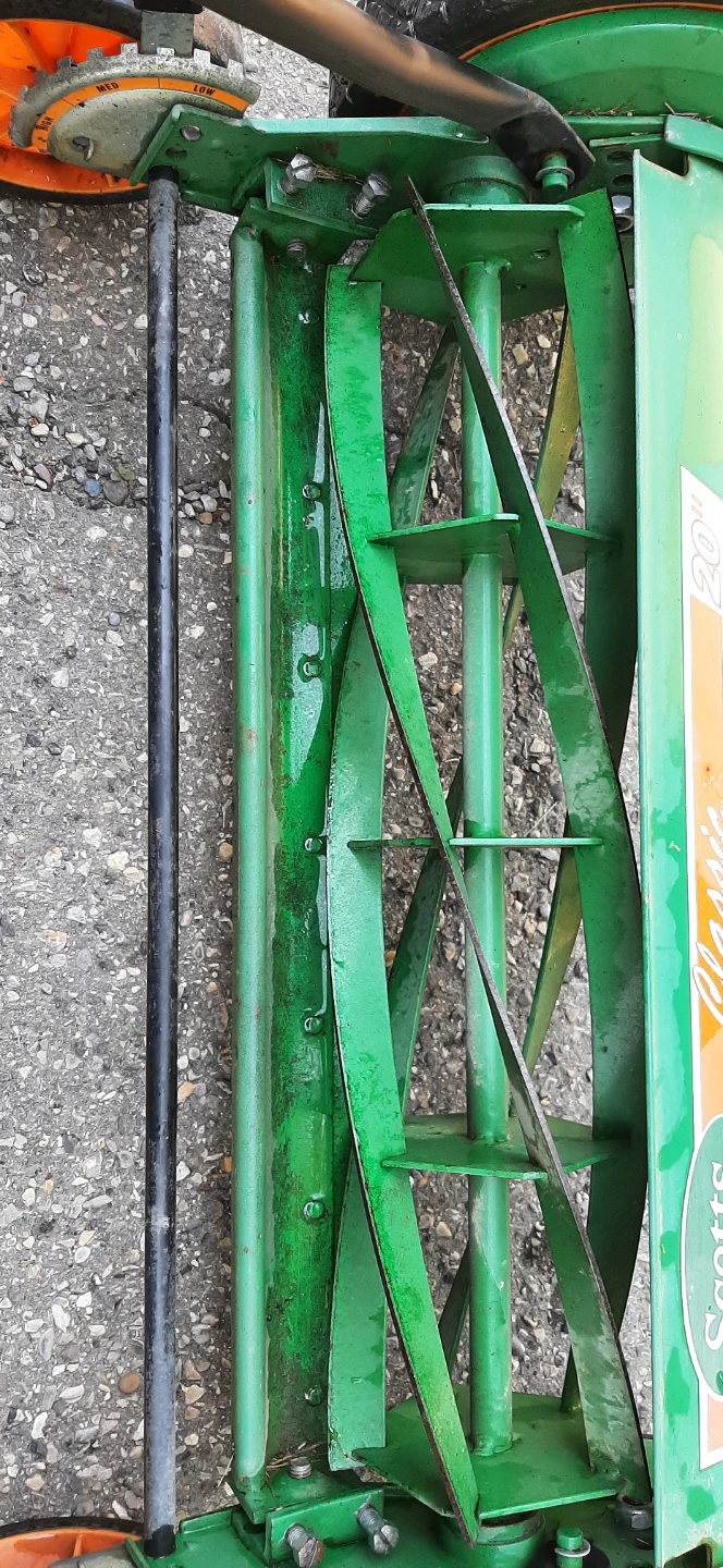 Scotts Classic 20" Reel Lawnmower - photo 4