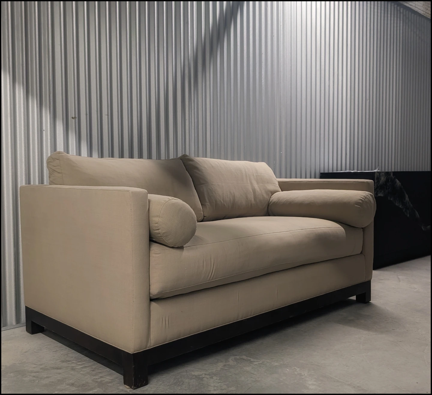 High-end custom couch by Cisco Home - photo 2