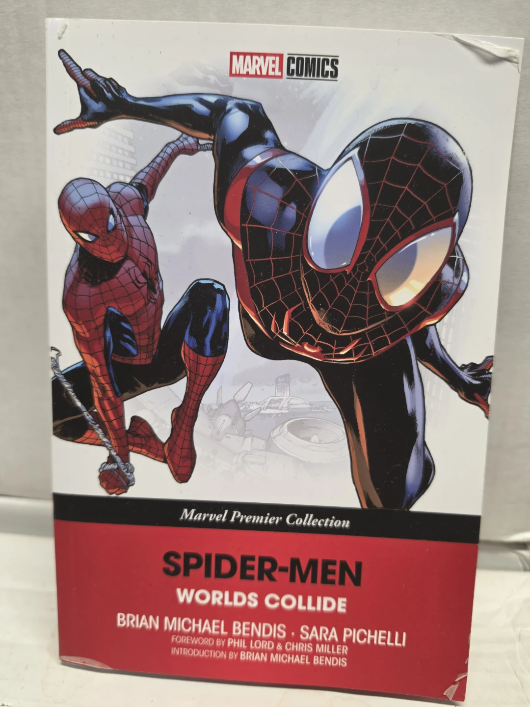 Marvel Comics Spider-Men Worlds Collide Graphic Novel
