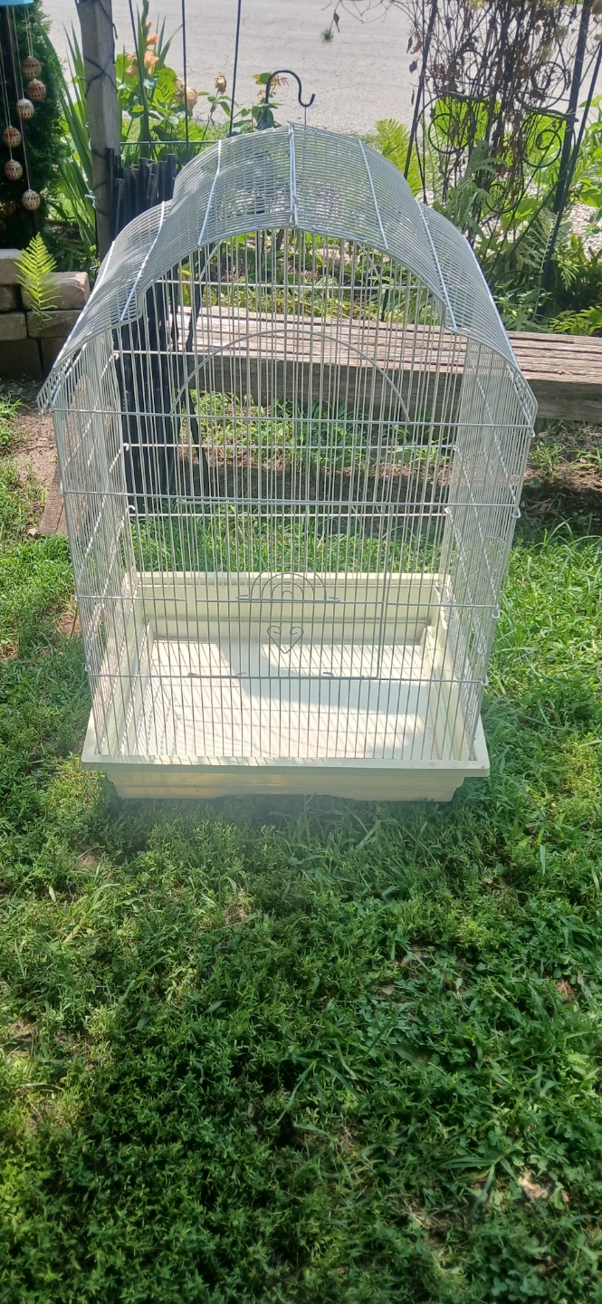 Wire Bird Cage with Plastic Tray