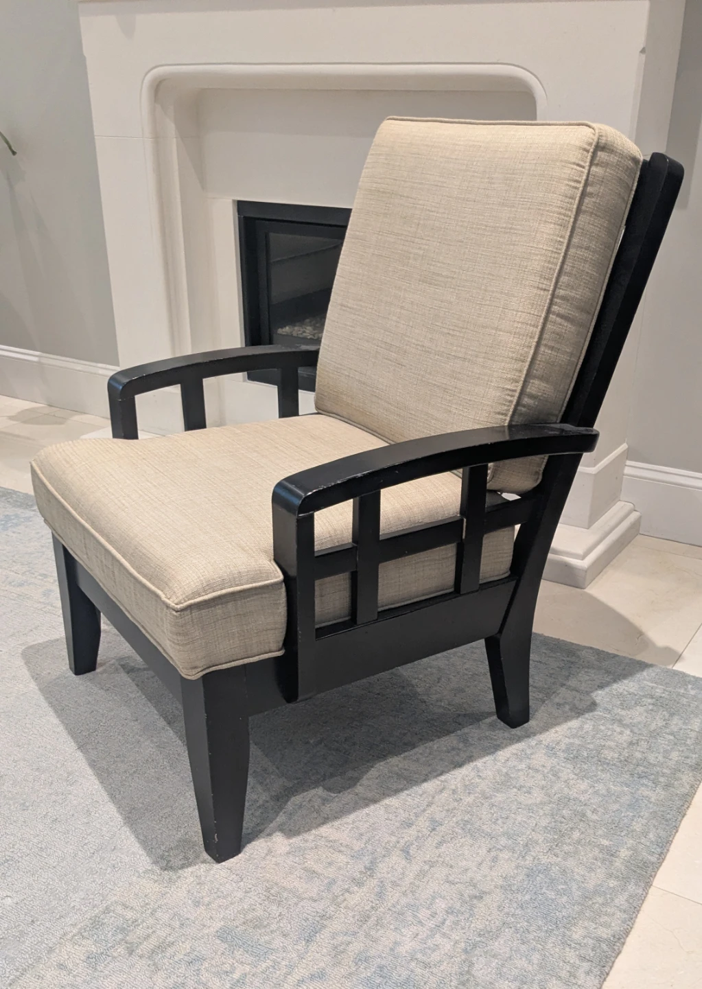 Armchair with Ottoman Set