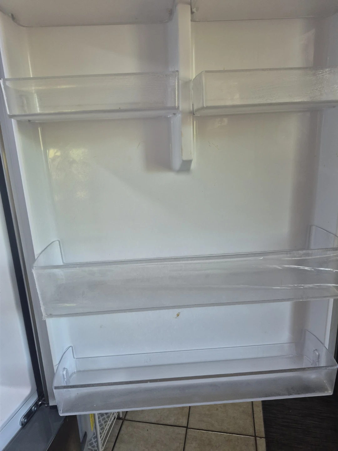 LG Refrigerator - photo 4