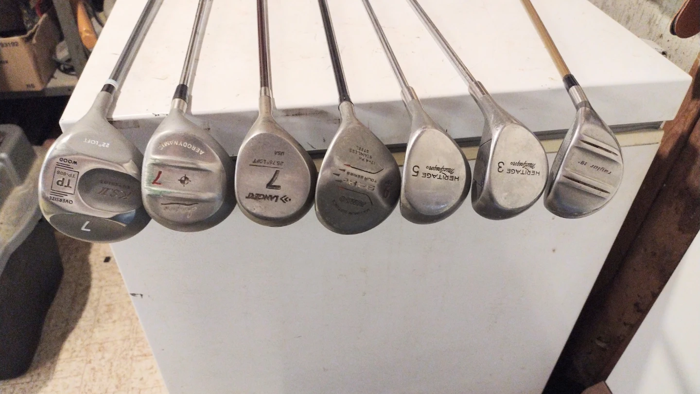 Assorted metal woods