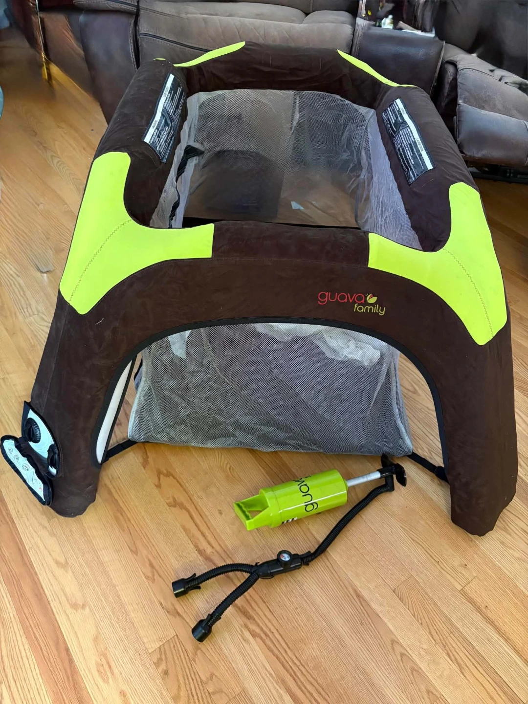 Travel crib
