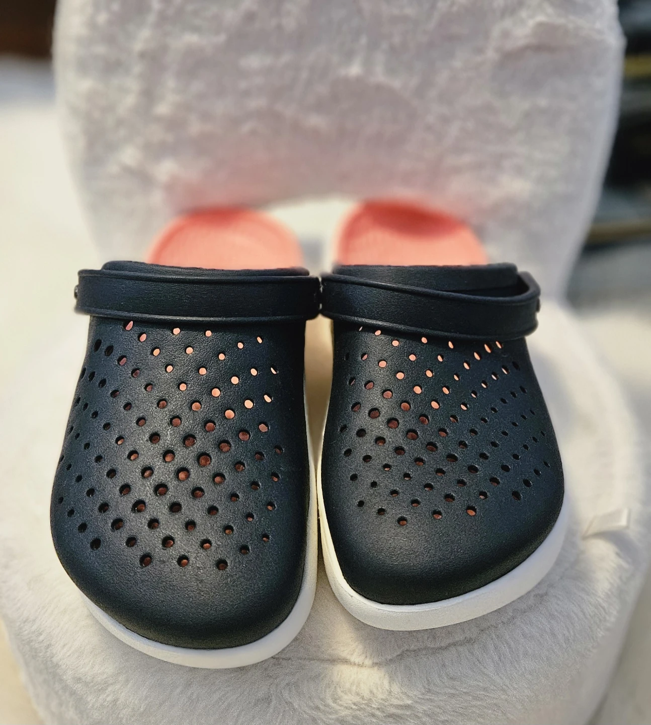 Crocs LiteRide Clogs - Black/Coral - photo 3