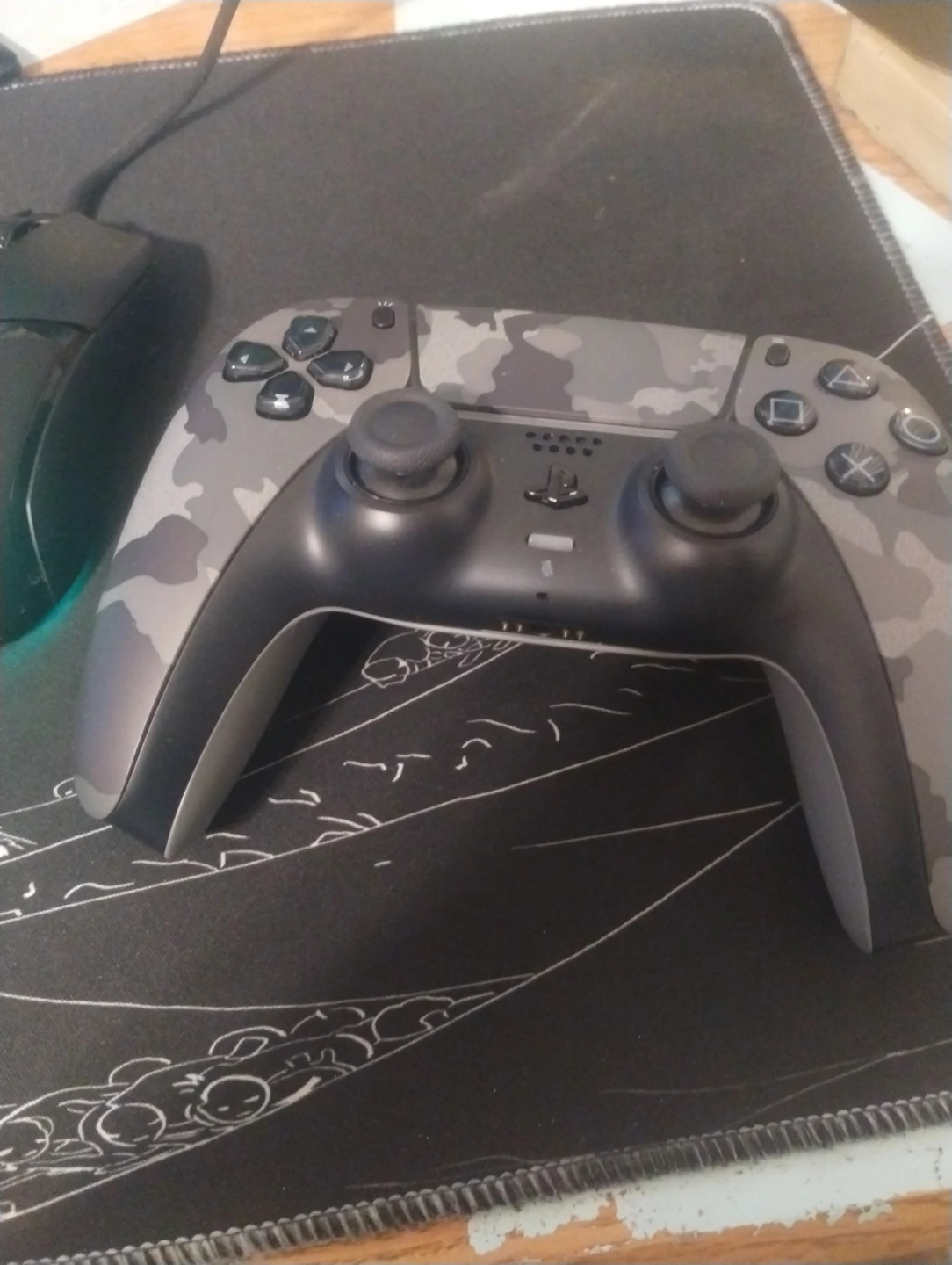 This comes with the pc too