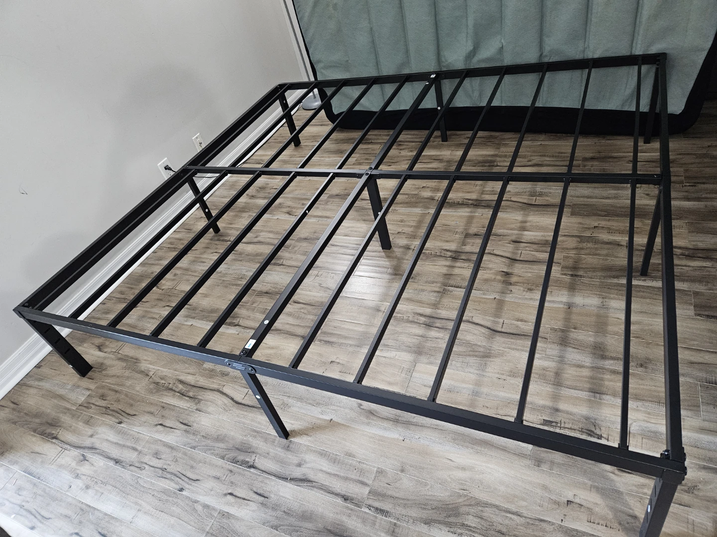 Heavy Duty Metal Platform King Size Bed Frame - photo 3