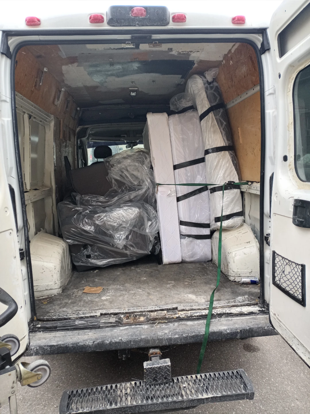Delivery Services, movers, - photo 3