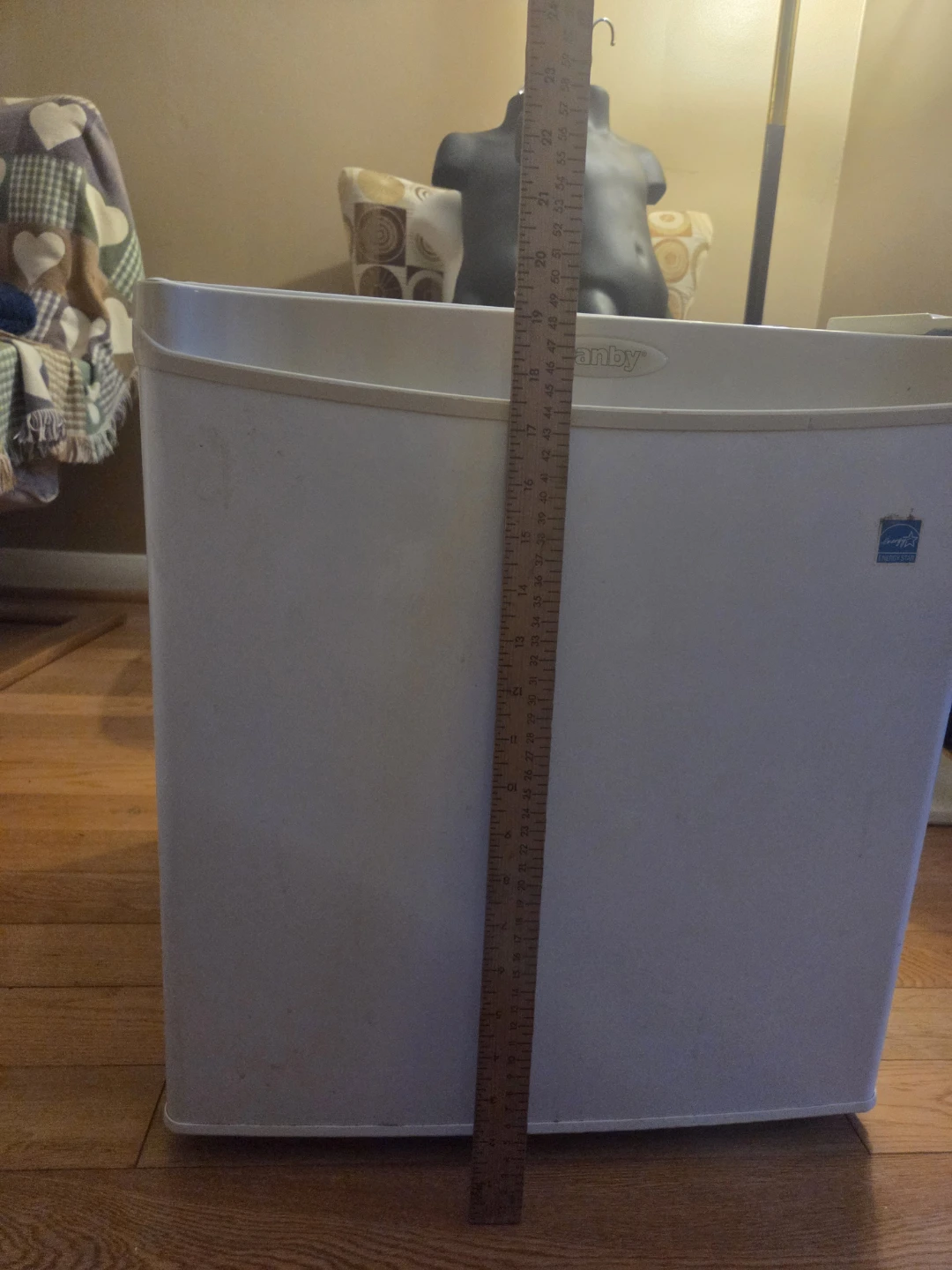 Danby White Mini Fridge - photo 3