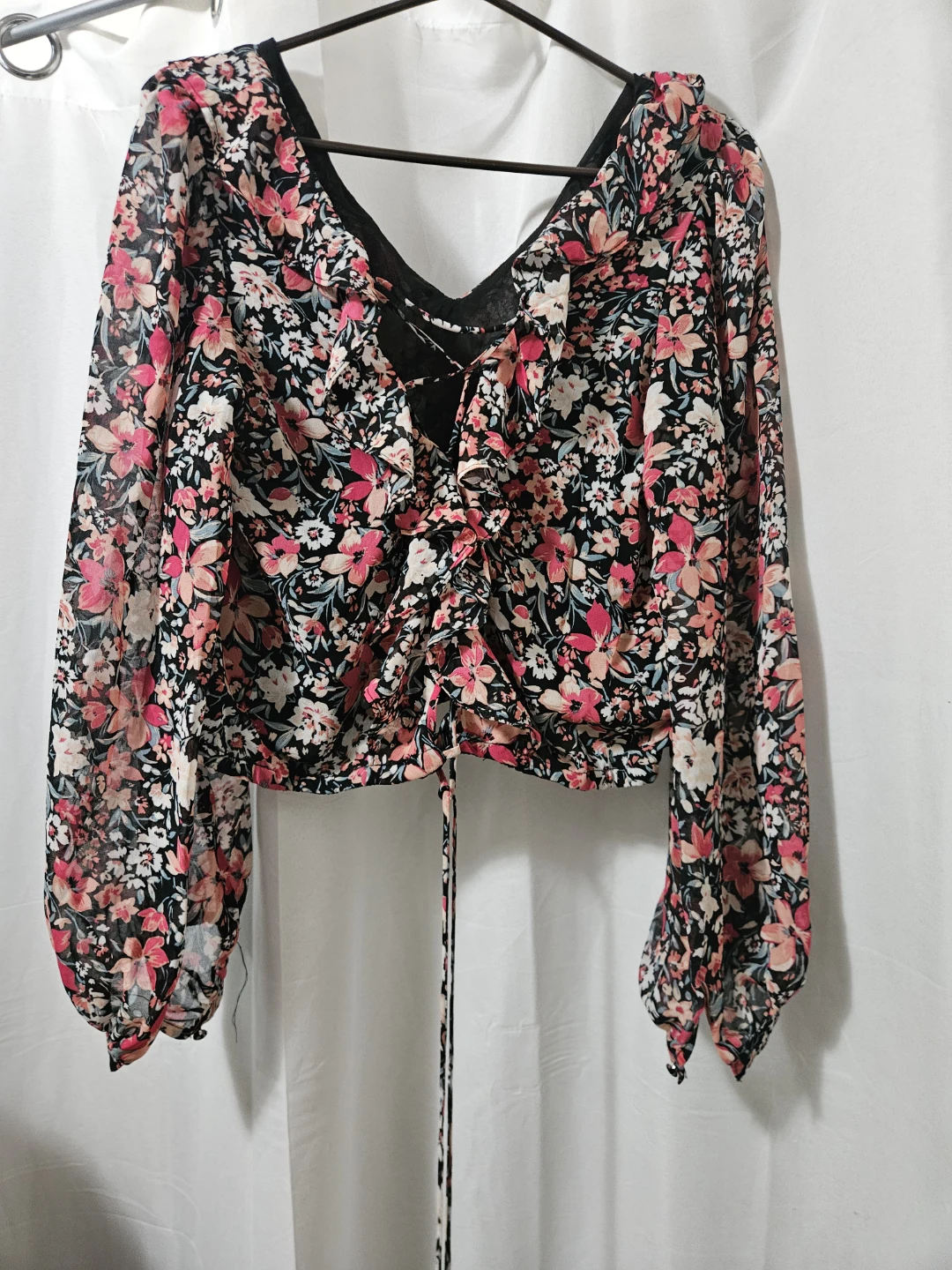 G/L DYNAMITE Floral Print Ruffle V-Neck Top - photo 2
