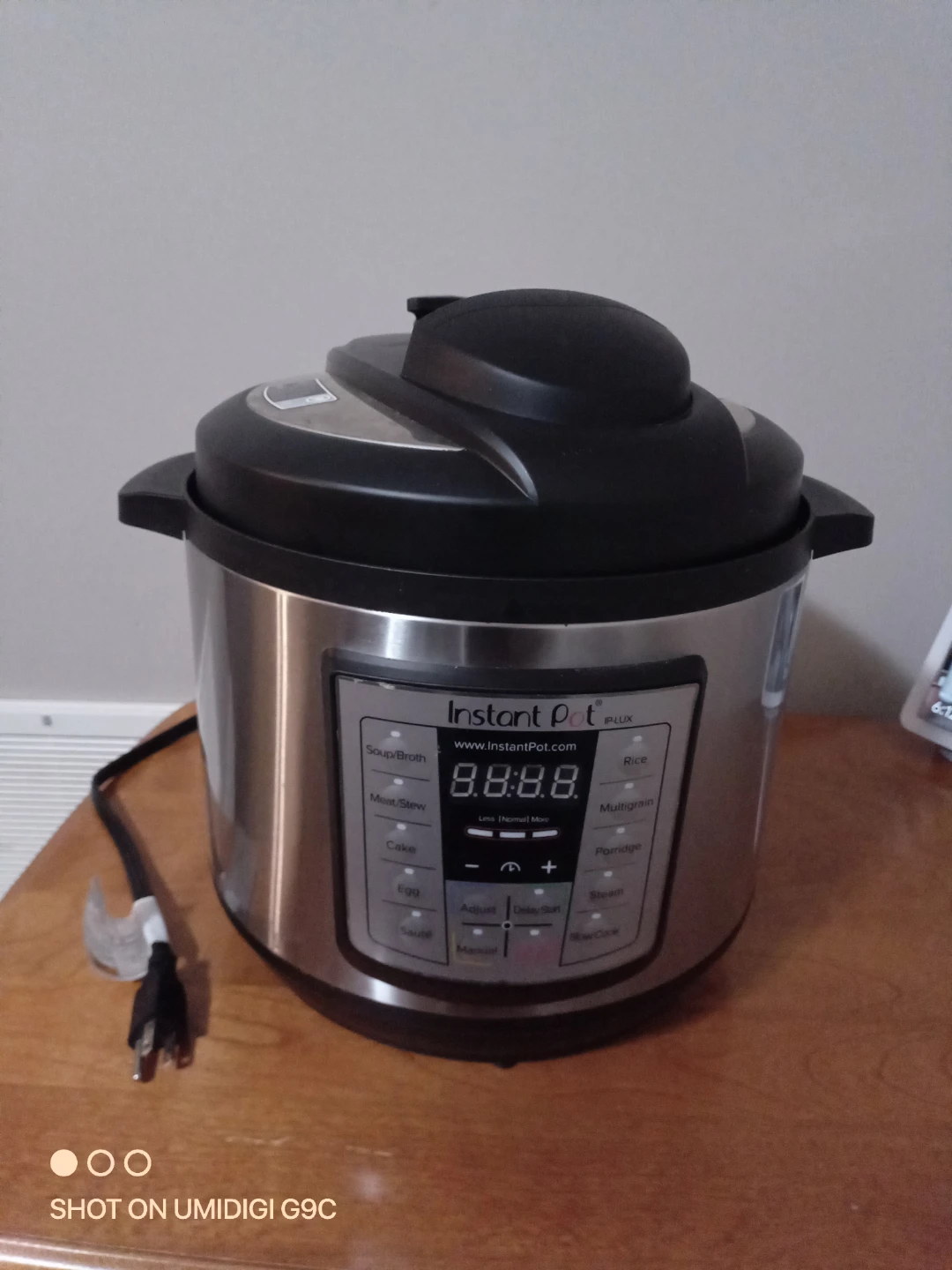 Instant Pot Duo Plus 6 Quart Multi-Use Pressure Cooker
