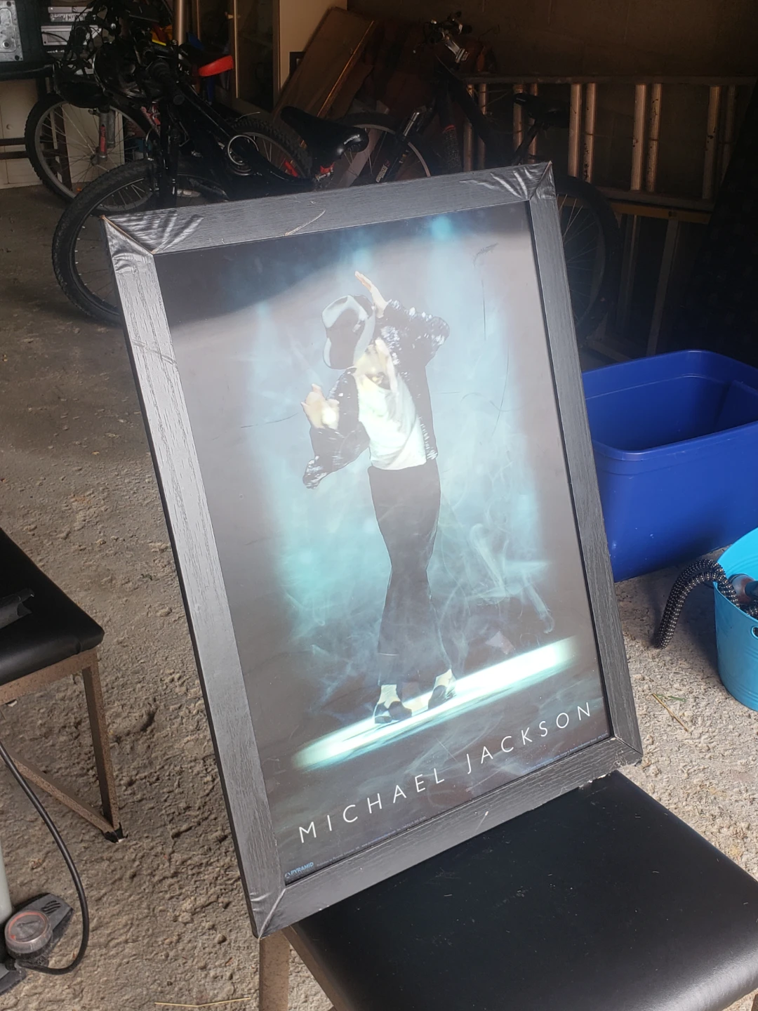 Pyramid Michael Jackson Holographic Framed Poster - photo 2
