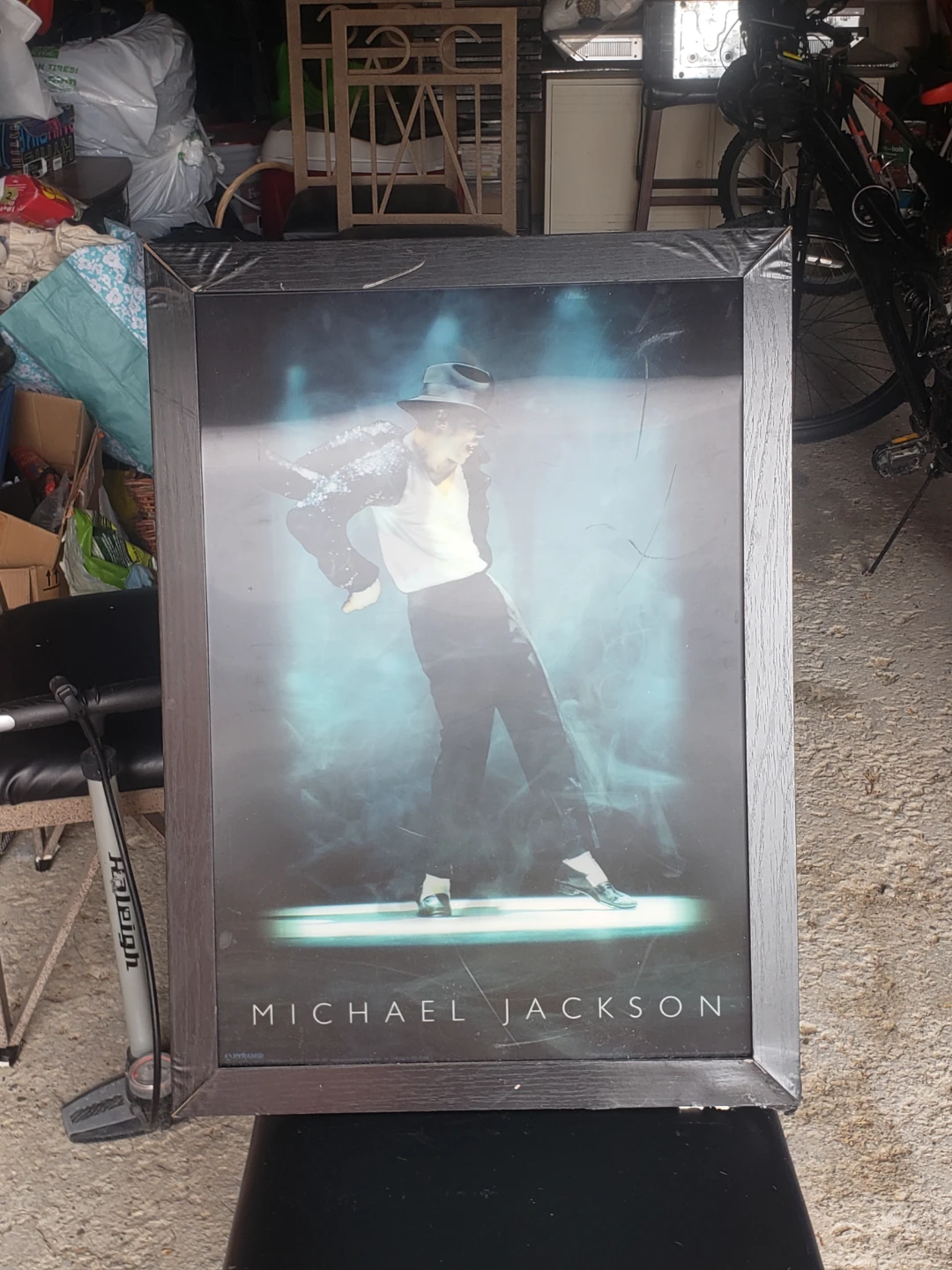 Pyramid Michael Jackson Holographic Framed Poster - photo 3