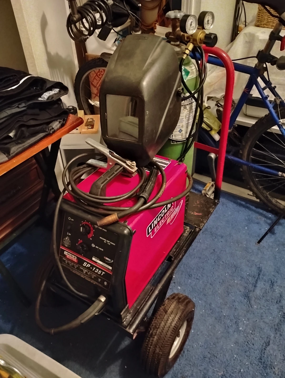 Lincoln Electric SP-135T Welder with argon gas cylinder