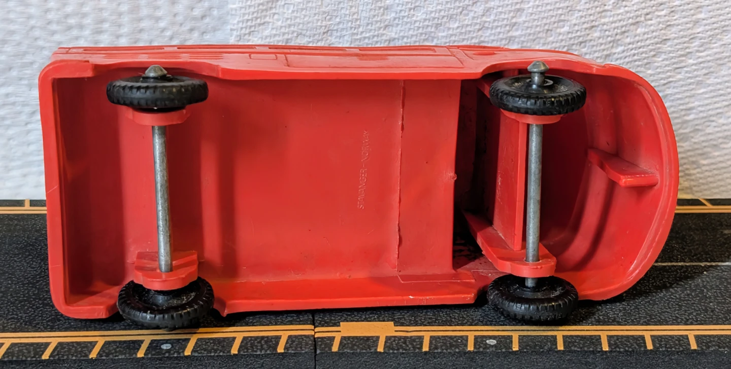 Vintage Red Tomte-Laerdal Volkswagen Pickup Truck Toy - photo 5