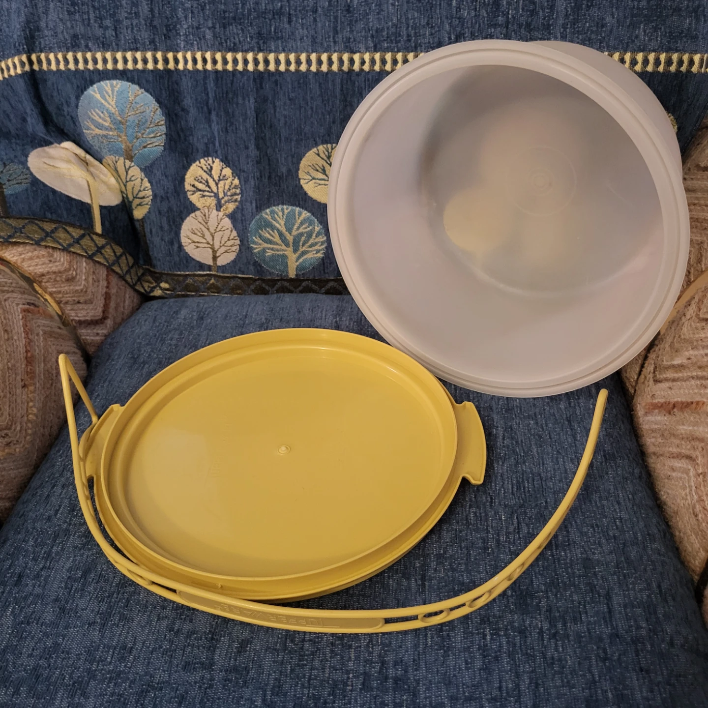 Tupperware Cake Keeper Carrier - photo 3